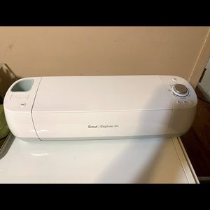 Cricut explorer 2 never been used smoke free home